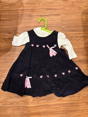 Vintage Polka Dot Ballet Slipper Navy Dress with White Sleeves